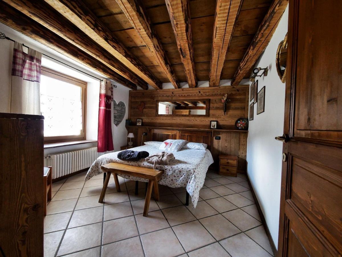B&B Le Cloux Ла-Тюїль Екстер'єр фото